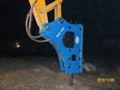 大量供应质量好的破碎锤管路生产|批发破碎锤管路